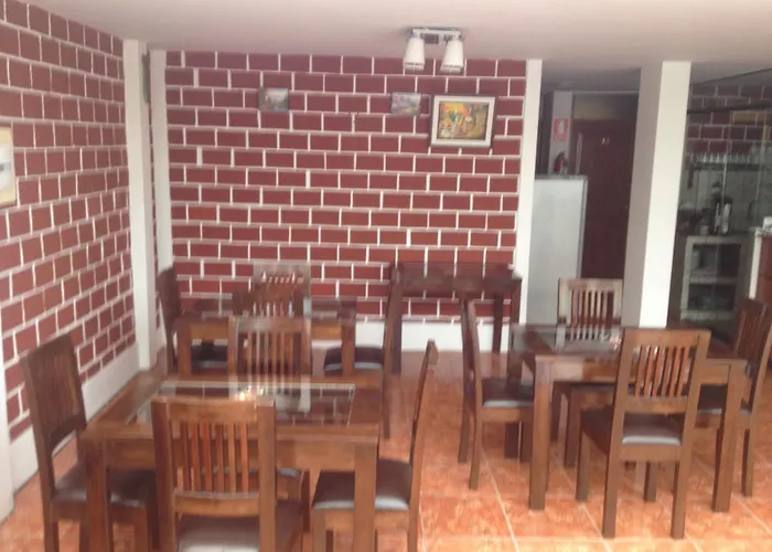 Hotel Encanto 2*