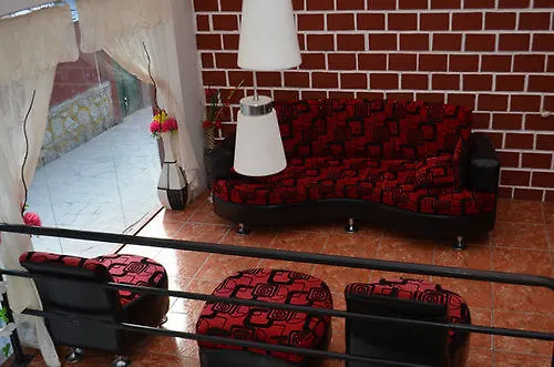 Encanto Hotel 2*