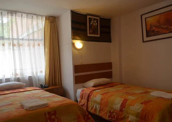 Encanto Hotel 2*